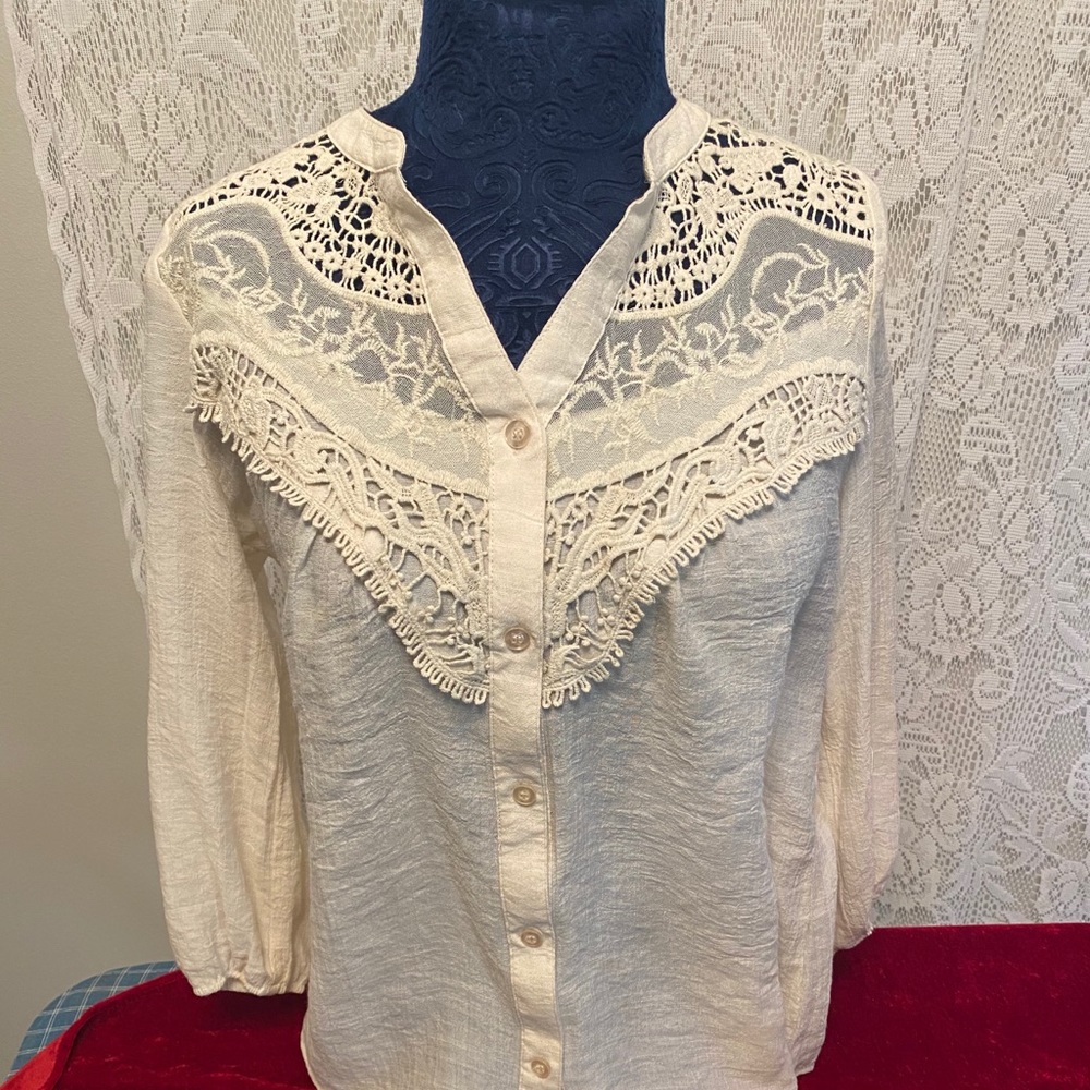 Mine Medium Western Lace Collar Top